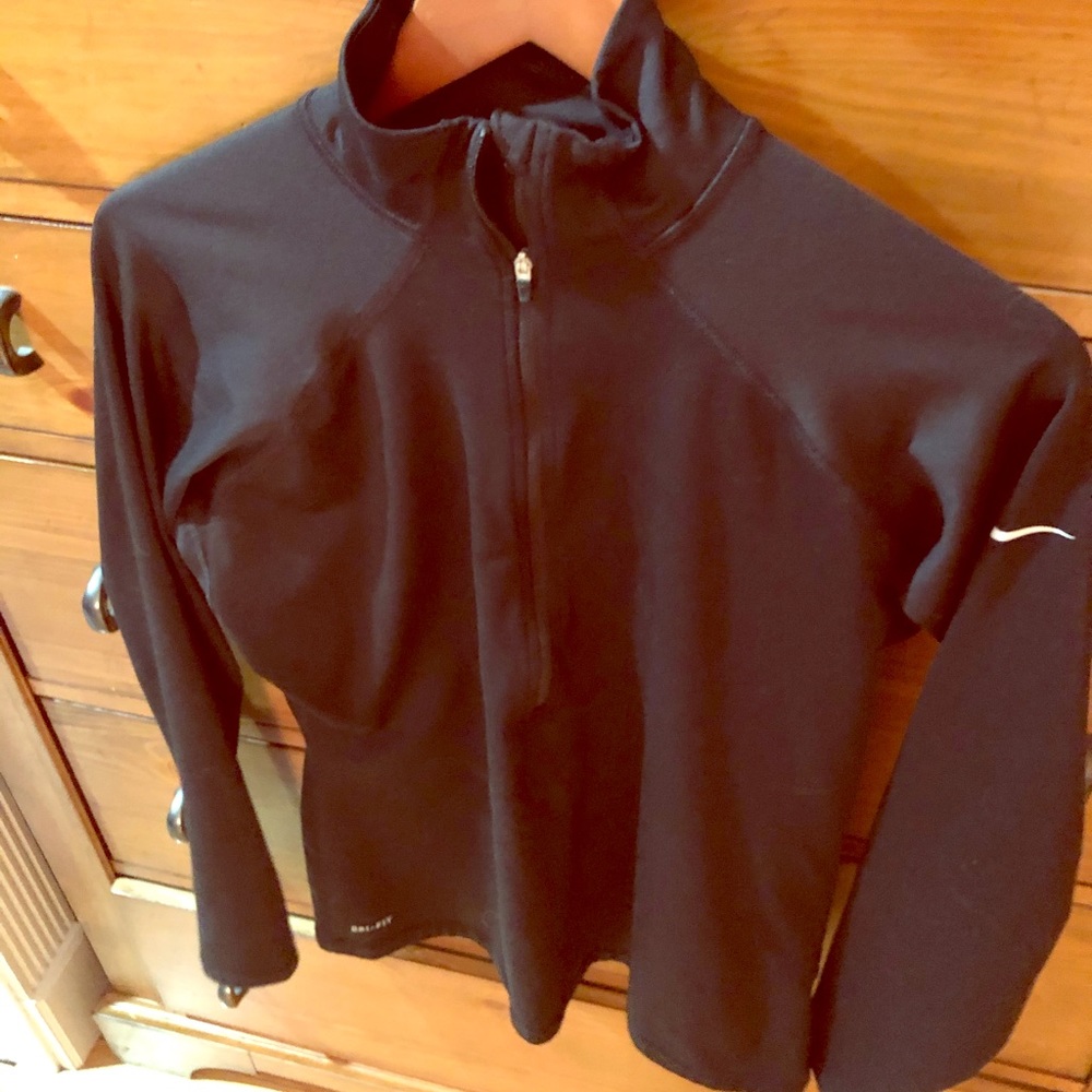 NIKE women’s Drifit 3/4 zip